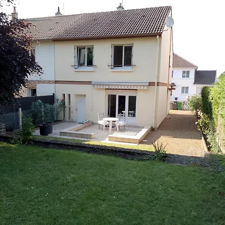 Bienvenue Chez Rosy Frühstückspension Le Mans