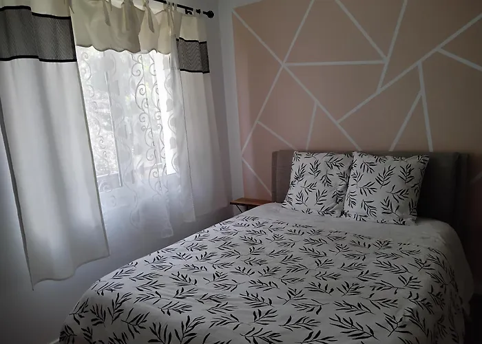 Bienvenue Chez Rosy Bed & Breakfast Le Mans